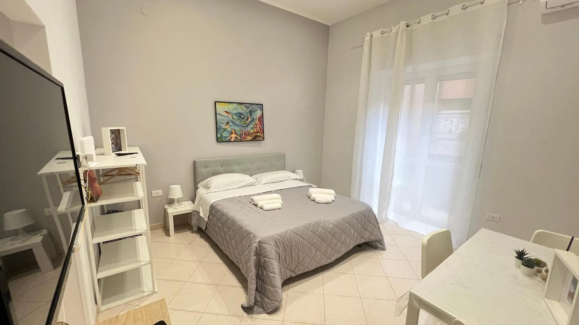 Guest House Del Corso نابولي